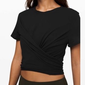 New w/o tags Lululemon Time To Restore Short Sleeve